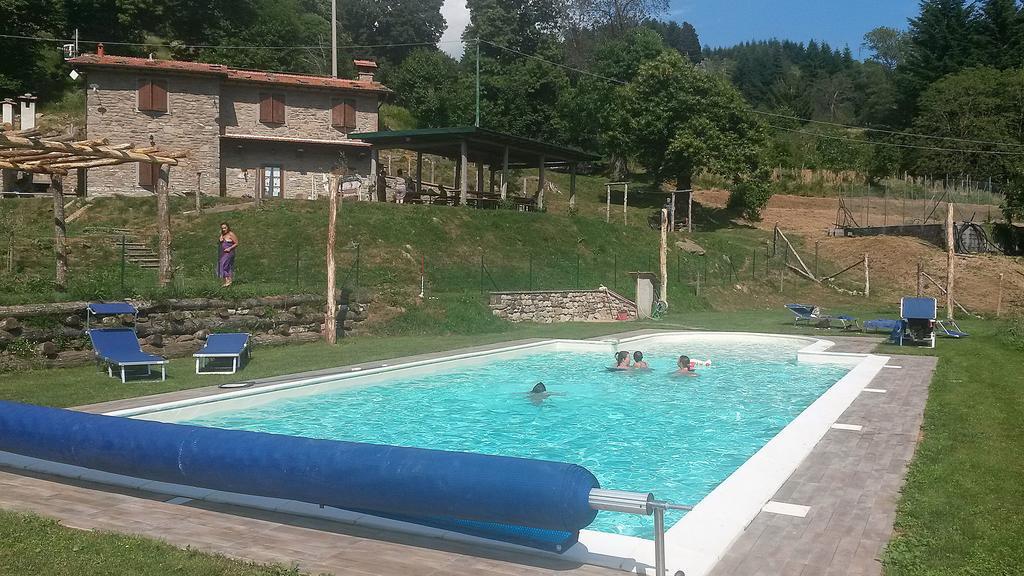 Agriturismo Prato Fiorito バーニ・ディ・ルッカ エクステリア 写真